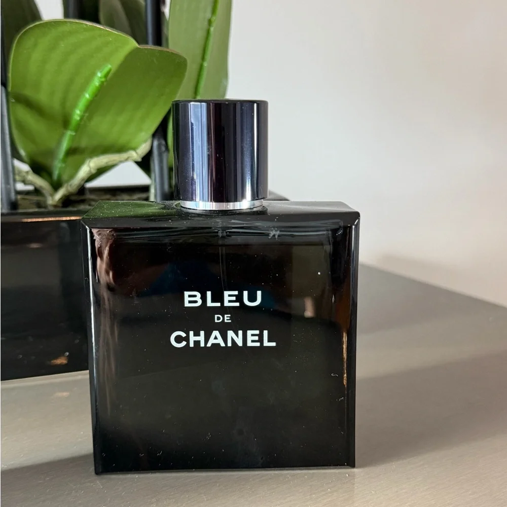 Chanel Bleu De Chanel Black Bottle cologne - Picture 2 of 5